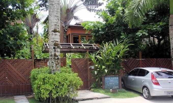 Barra do Una Casa | Gated community house 20m from the beach - up to 08 people. - 3 bedrooms (suite)