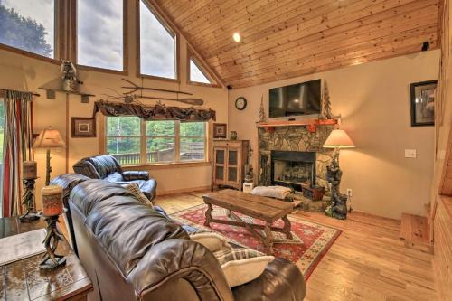 Sparta Casa | Gated Community with Perks Cozy Sparta Cabin!