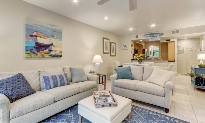 American Beach Condominio | Gated Complex: Poolside Retreat at Sailmaker 507