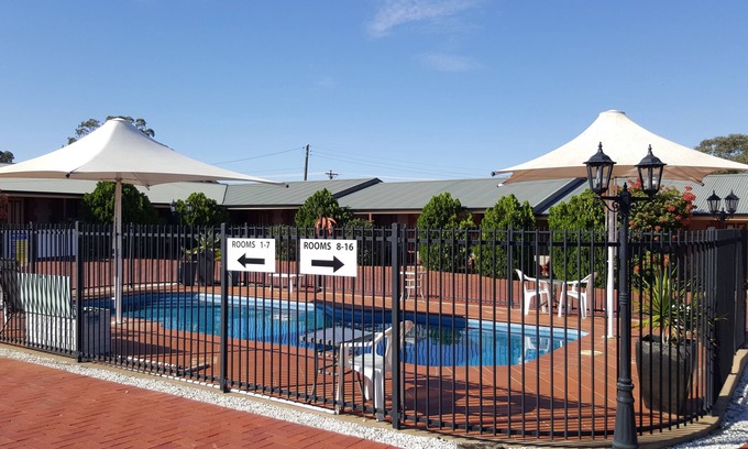 Broken Hill Hotel | Gateway Motor Inn