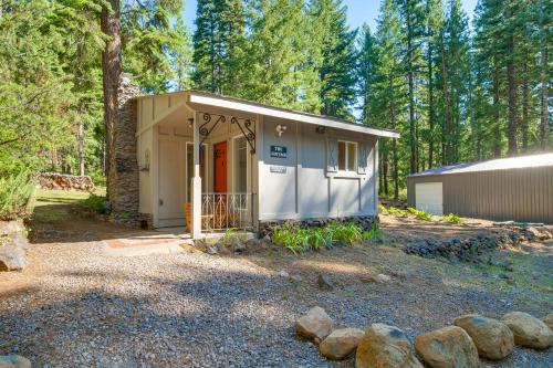 Klamath Lake Casa | Gateway to Crater Lake Cabin in Klamath Falls!