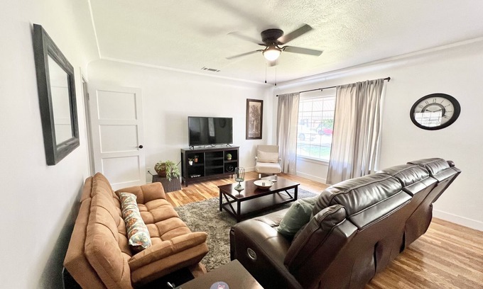 Porterville Casa | Gateway to the Sequoias
