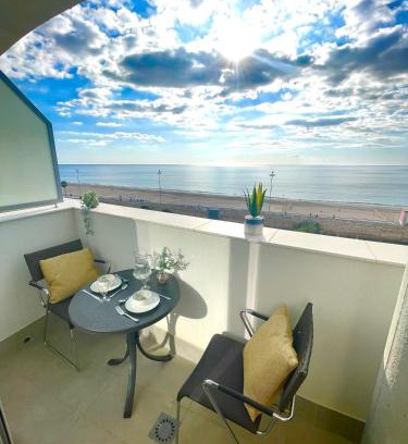 Cadiz Apartamento | GATU Villa Camarote con vistas al mar , Preferente mayores de 21 años y familias