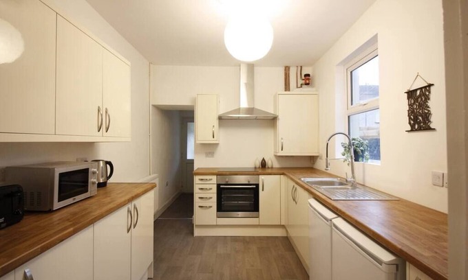 Port Talbot Apartamento | Talbot Steel - Place to Stay!
