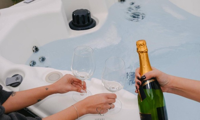 Santa Margherita di Belice Apartamento | GC Luxury Apartments & Spa 'Suite' with Private Terrace, Wi-Fi and Air Conditioning