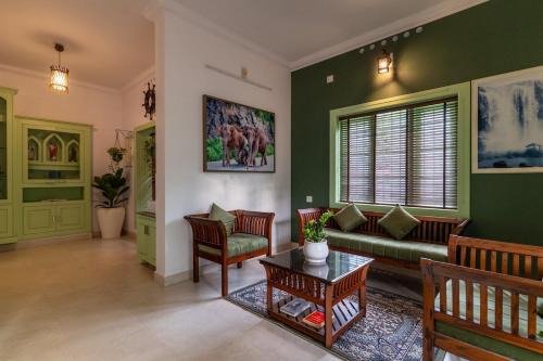 Irinjalakuda Casa | GEE DE Homes