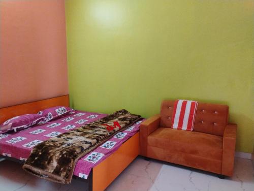 Faizabad Casa | Geeta Teerth Guest House AC and Non AC Rooms
