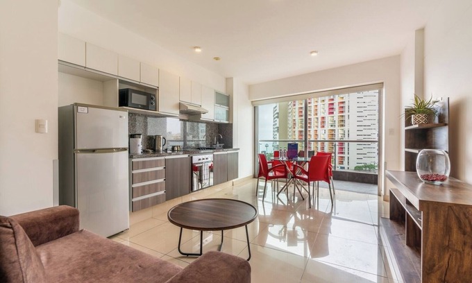Petit Jean Ocharan Apartamento | Geko Marina Loft steps from the malecon w/terrace