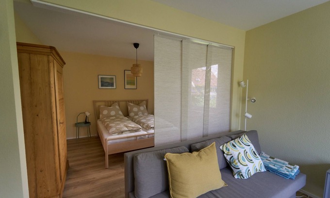 Rottenburg Apartamento | Gemütliche Ferienwohnung mit Blick in Garten und Freisitz