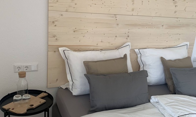 Herbertingen Apartamento | Gemütliche Ferienwohnung mit Balkon am Donauradweg