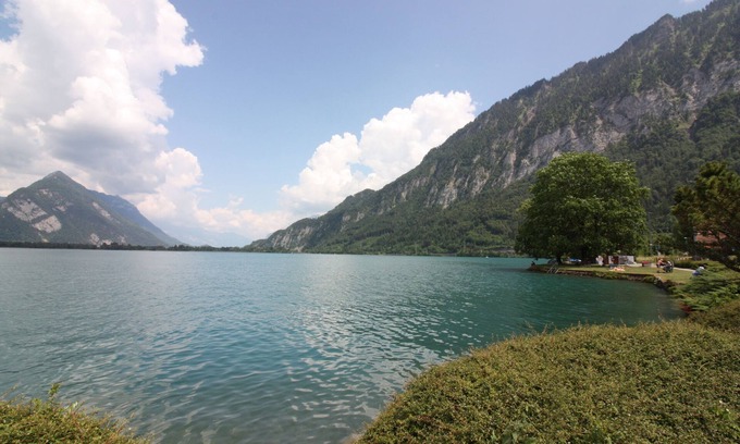 Darligen Apartamento | Gemütliche Ferienwohnung 5 Km von Interlaken und 50 Meter vom See Entfernt
