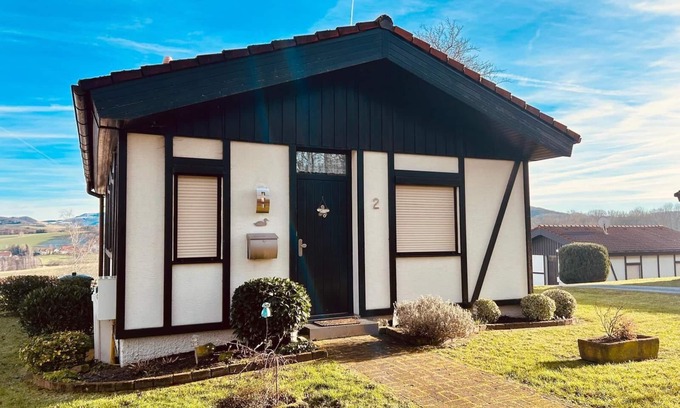 Dipperz Casa | Gemütlicher Bungalow am Fuße der Wasserkuppe für bis zu 4 Personen