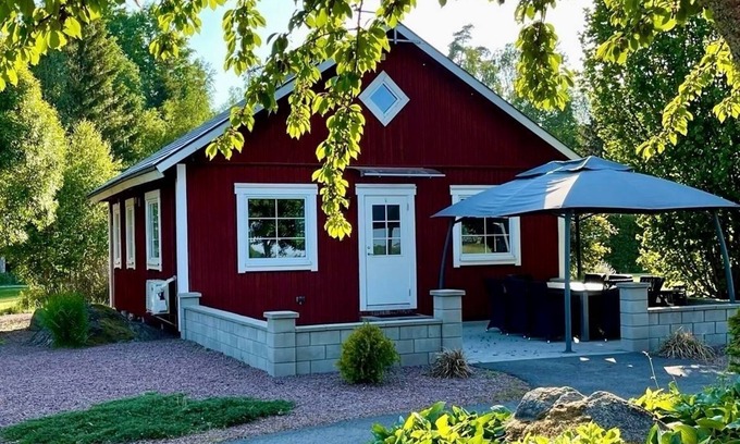 Vackelsang Casa | Gemütliches Haus am See mit Eigenem Elektroboot und Zugang zum Pool