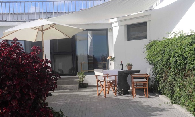 Faja de Baixo Apartamento | Gemütliches Wohnung Über die Stadt von Ponta Delgada, mit Meer Blick