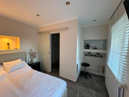 Floersheim Apartamento | Gemütliches Zimmer in Flörsheim am Main nahe FRA Flughafen