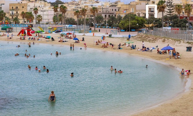 Birzebbuga Apartamento | Gem Beachfront Apt With Amazing Bay and Sea Views