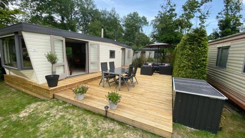 Rijs Otro | Gemoderniseerd en modern chalet bij het bos