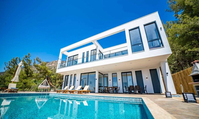 Uzumlu Villa | Geniş Aileler İçin Uygun Lüx Villa