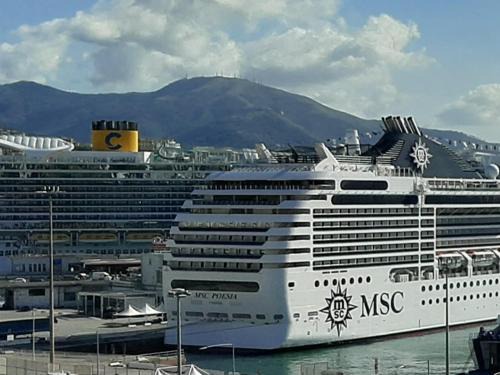 San Teodoro Apartamento | GENOVA CRUISE TERMINAL CASA DALLO ZIO 150 mq