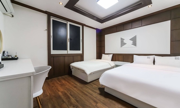 Irun-myeon Hotel | Geojedo Branch Cell Phoenix
