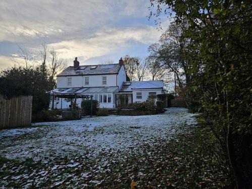 Kensworth Casa | Georgian Country Manor