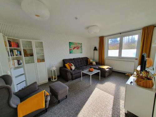 Schwerin Apartamento | geräumige, moderne Ferienwohnung mit PKW- und Fahrradstellplatz - FeWo Nordland