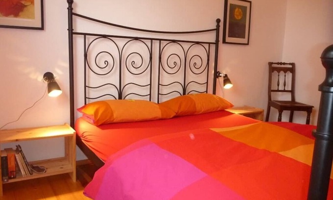 Neunburg vorm Wald Apartamento | Amplia casa de vacaciones (90 m2) con una estufa acogedora