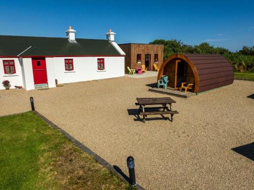Belmullet Otro | Geraghtys Farmyard Pods