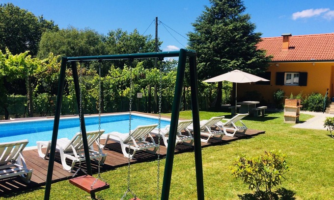 Arcos de Valdevez Casa | Gerês Portela house with private pool