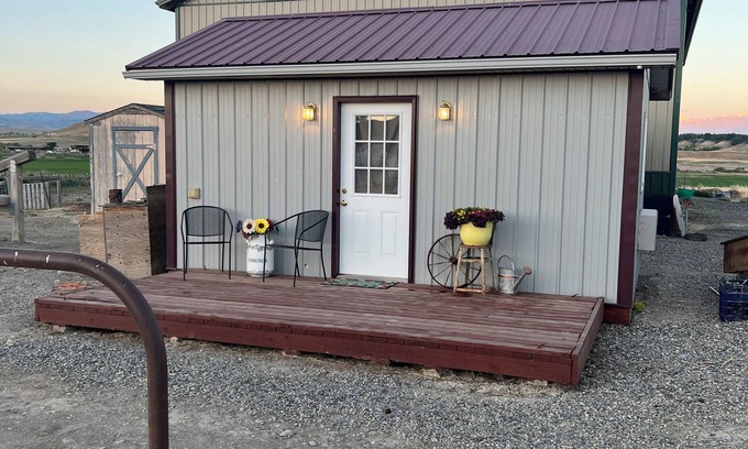 Mesa County Cabaña | GET AWAY FROM IT ALL! Country living close to biking trails and Fruita.