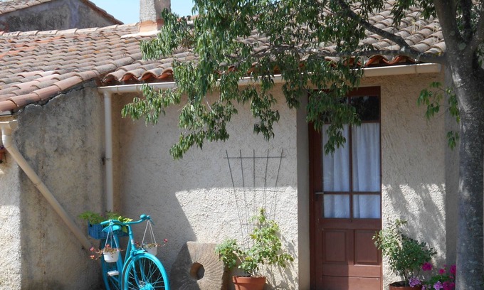 Bize-Minervois Cabaña | Aléjese de todo en esta tranquila ubicación rural, cerca de un pueblo animado.