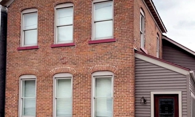 Cassville Casa | Get away to the Mississippi River View-2 Bedroom-2 Full Bathrooms