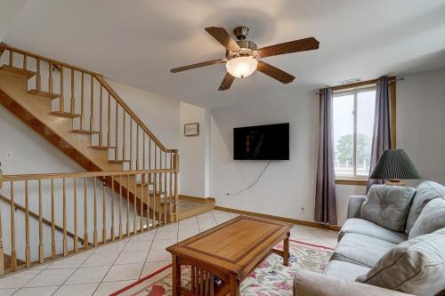 Des Plaines Casa | Getaway Near ORD With Great Local Amenities