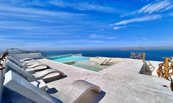 Balcones de Loma Linda Apartamento | Getaway with Incredible Ocean View By GPS Rentas