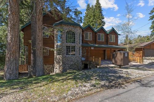 Montgomery Estates Casa | Getting Away Together home