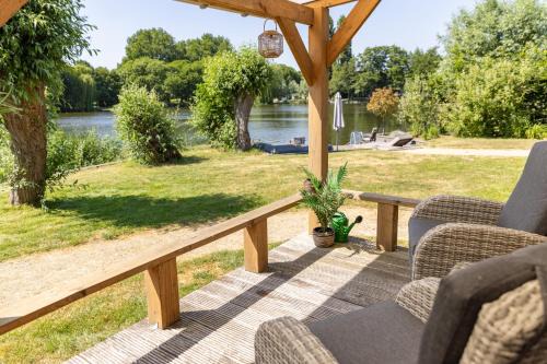 Spijkenisse Casa | Gezellig ruim landelijk huisje aan het water