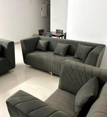 Greater Noida Apartamento | Gharvana