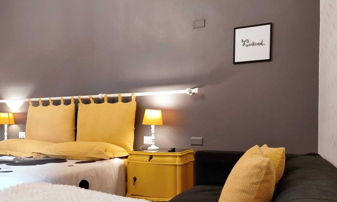 Seregno Apartamento | YELLOW GOLD APARTMENT- BETWEEN MILAN AND COMO LAKE
