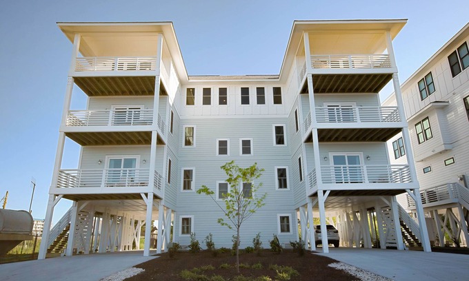 Carolina Beach Casa | GIANT HOUSE WITH GIANT WATER VIEWS! Walkable to all CB has to offer