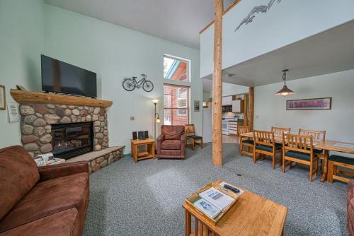 Leadville Casa | Giddy Betsy 3B