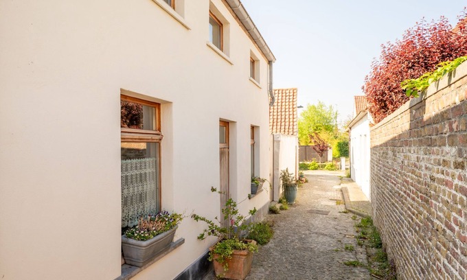 Vlissegem Casa | Gigi - quit and rustic cottage by Interhome