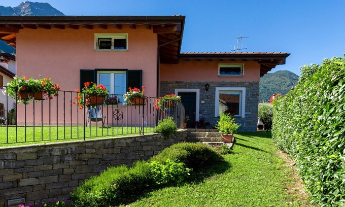 Colico Piano Casa | Gigliola (CCO390) by Interhome