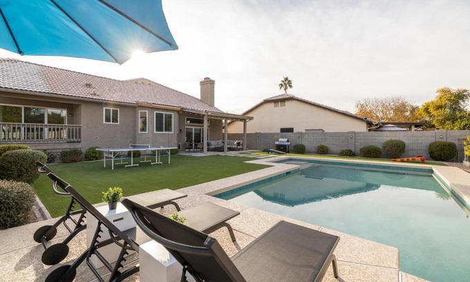 Madera Parc Casa | Gilbert Comstock