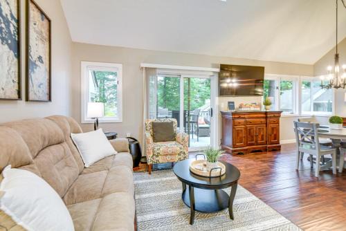Gilford Casa | Gilford Townhome with Lakefront Beach and Pool Access!
