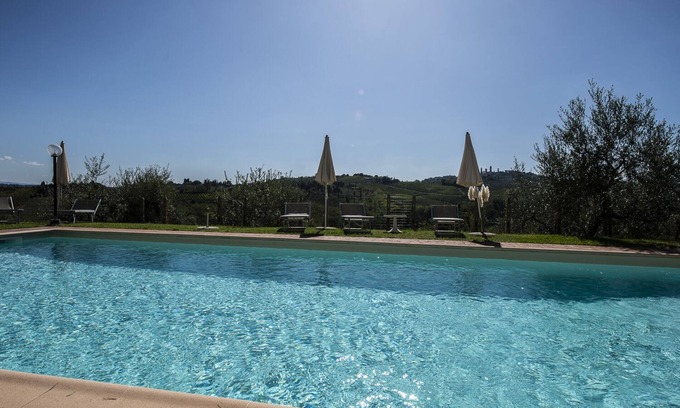 San Gimignano Apartamento | Gina, apartamento con vistas a las colinas de San Gimignano