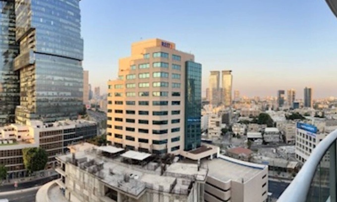 Neve Tzedek Apartamento | Gindi Tower APT - By Beach Apartments TLV