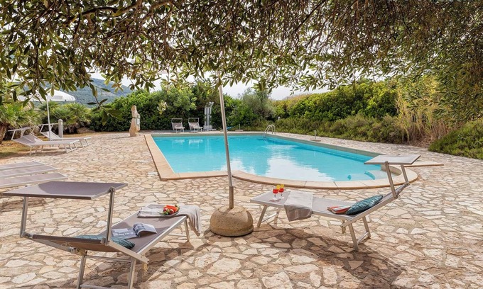 Santa Maria La Palma Cabaña | Ginestre Cottage with pool in the Nature Park of Porto Conte
