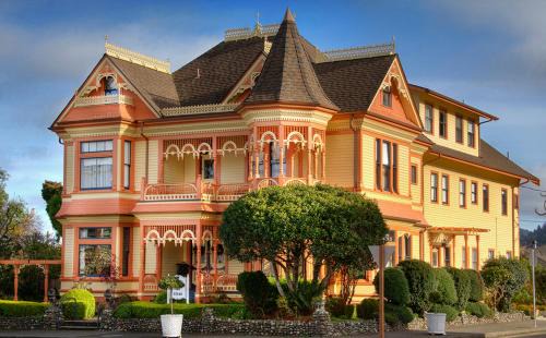 Ferndale Cama Y Desayuno | Gingerbread Mansion