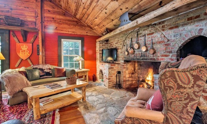 Little Switzerland Casa | Ginny's Cabin