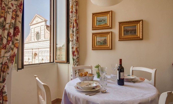 Santa Maria Novella Apartamento | Apartamento GIOTTO en la plaza Santa Maria Novella